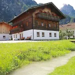 Monika Unterluggauer * Amlach (Lienz)