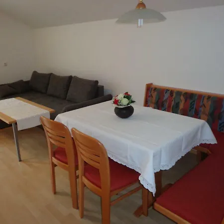 Çiftlik konaklama Monika Unterluggauer Amlach (Lienz)